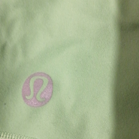 Lululemon capris - Picture 2 of 5